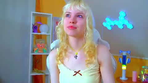Hannah online show from 06/17/26, 06:16