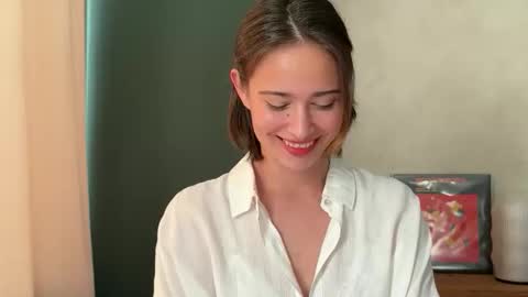 hannahinto online show from 05/08/26, 01:16