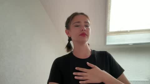 hannahinto online show from 06/22/26, 12:24