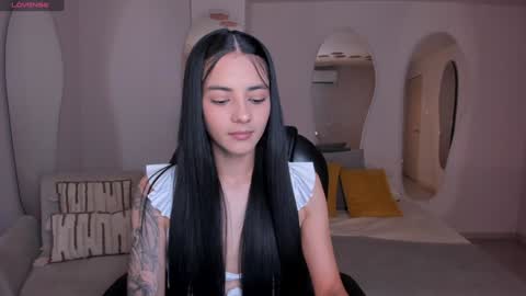 Snapshot of hannahjamesx chatting on 01/06/25, 07:02 HANNAH J online show from 01/06/25, 07:02