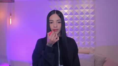 HANNAH J online show from 11/16/25, 05:07