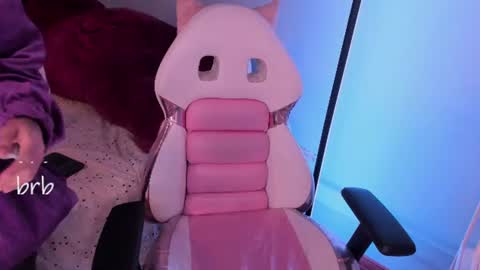 Hannah online show from 06/25/26, 12:20