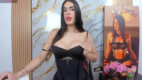 hannaroosseee online show from 04/22/26, 06:53