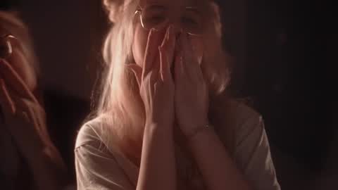 Snapshot of hannasthesia chatting on 12/28/24, 02:11 Hanna online show from 12/28/24, 02:11