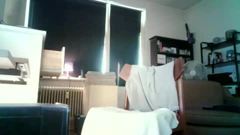 Snapshot of hannsi64 chatting on 04/06/26, 12:06 Hannsi64 online show from 04/06/26, 12:06