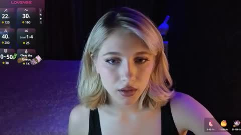 Adele online show from 12/04/24, 11:46