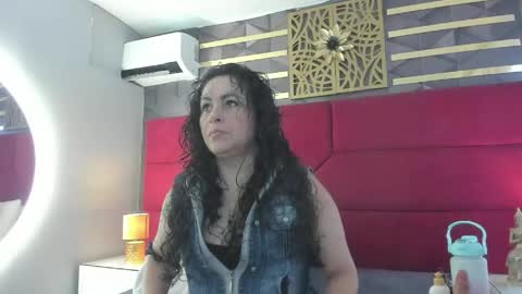 Hanny  online show from 04/26/26, 11:19