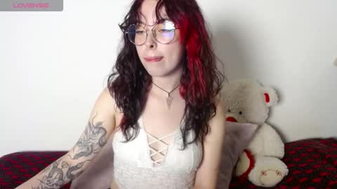 Snapshot of hanny_e chatting on 09/12/25, 03:06 hanny online show from 09/12/25, 03:06