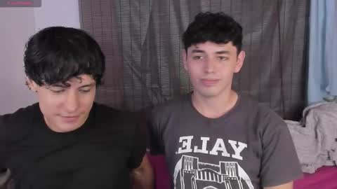 Snapshot of hans_andres17 chatting on 11/30/25, 08:57 hans and andres online show from 11/30/25, 08:57