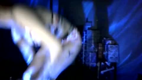 Maliboo online show from 11/30/25, 01:09