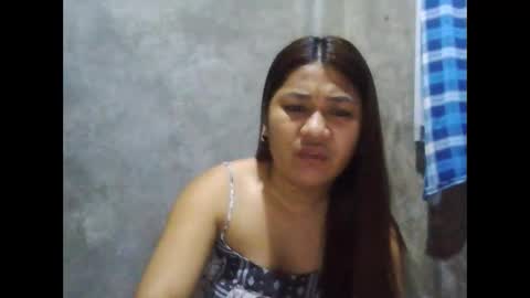 Snapshot of happy00725310 chatting on 12/23/24, 10:33 happy00725310 online show from 12/23/24, 10:33