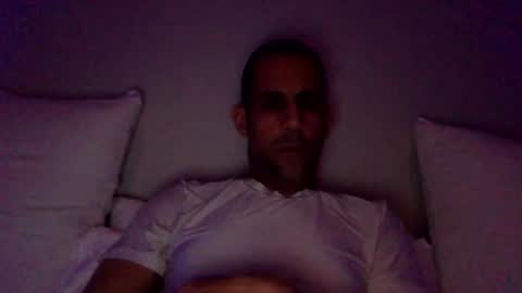 Snapshot of happy2334 chatting on 03/27/26, 02:50 skysky6969 online show from 03/27/26, 02:50