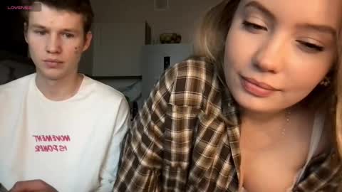happy__fam online show from 05/24/26, 08:52