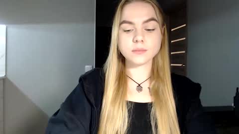 Snapshot of happy_fox_ chatting on 01/22/25, 09:21 happy_fox_ online show from 01/22/25, 09:21