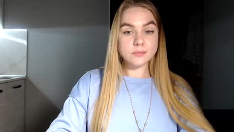 Snapshot of happy_fox_ chatting on 03/12/25, 11:01 happy_fox_ online show from 03/12/25, 11:01