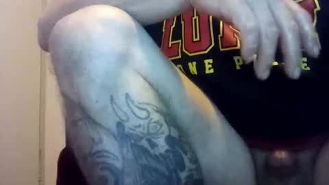 Snapshot of happydick69a chatting on 11/28/25, 02:31 happydick69a online show from 11/28/25, 02:31