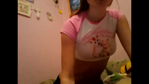 Snapshot of happyemily18 chatting on 02/10/26, 09:30 happyemily online show from 02/10/26, 09:30