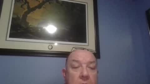 Snapshot of happyguy420fn chatting on 01/19/26, 04:49 happyguy420fn online show from 01/19/26, 04:49