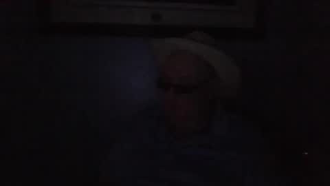 Snapshot of happyguy420fn chatting on 02/10/26, 06:39 happyguy420fn online show from 02/10/26, 06:39