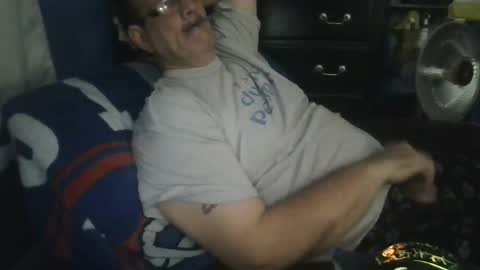 Snapshot of happyhappy4 chatting on 01/06/26, 06:39 happyhappy4 online show from 01/06/26, 06:39