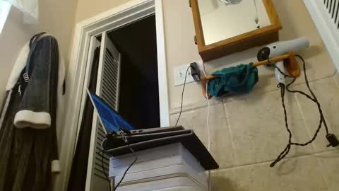 Snapshot of happyhogan1 chatting on 10/31/25, 05:25 Jhonassmann12 online show from 10/31/25, 05:25