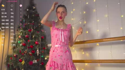 Snapshot of happynewdear chatting on 01/07/26, 05:32 Evy online show from 01/07/26, 05:32