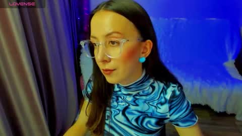 Snapshot of happystephanie chatting on 01/11/26, 03:17 Stephanie online show from 01/11/26, 03:17