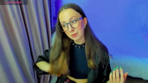 Snapshot of happystephanie chatting on 01/16/26, 04:44 Stephanie online show from 01/16/26, 04:44