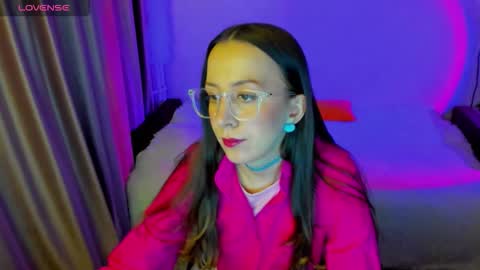 Snapshot of happystephanie chatting on 02/14/26, 08:05 Stephanie online show from 02/14/26, 08:05