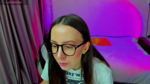 Snapshot of happystephanie chatting on 02/18/26, 07:54 Stephanie online show from 02/18/26, 07:54