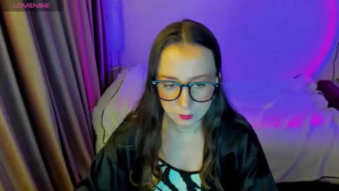 Snapshot of happystephanie chatting on 03/01/26, 07:27 Stephanie online show from 03/01/26, 07:27