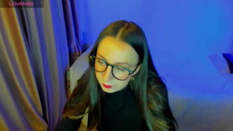 Snapshot of happystephanie chatting on 03/05/26, 09:11 Stephanie online show from 03/05/26, 09:11