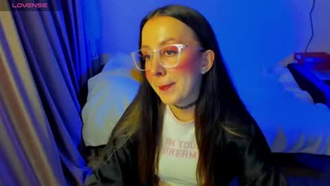 Stephanie online show from 06/25/26, 07:18