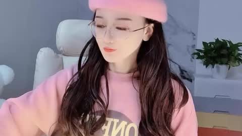 Daisy online show from 12/10/24, 02:27