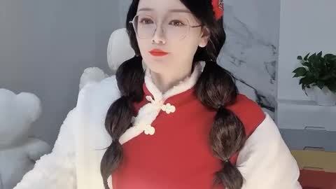 Daisy online show from 02/08/25, 03:10