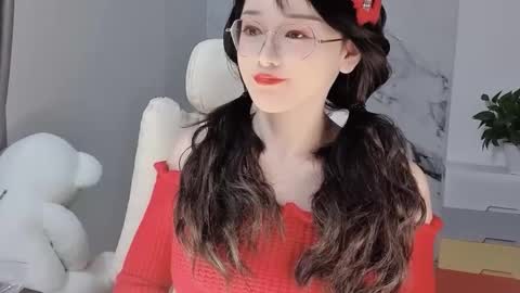 Daisy online show from 02/10/25, 04:58