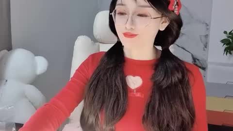 Daisy online show from 02/13/25, 02:52