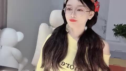 Daisy online show from 02/18/25, 04:37