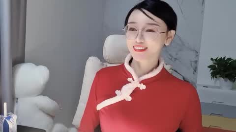 Daisy online show from 02/24/25, 03:44