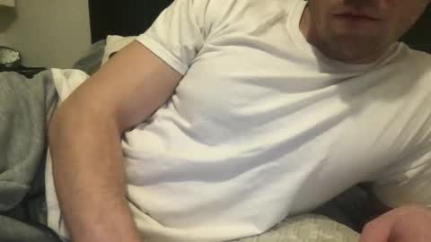 happytoplay22 online show from 02/19/26, 07:54