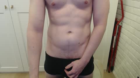 Snapshot of happyvelvetpaw chatting on 01/14/26, 05:46 happyvelvetpaw online show from 01/14/26, 05:46