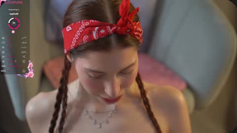 Vivy online show from 01/31/25, 01:23