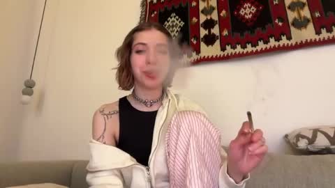 Vivy online show from 04/12/26, 08:03