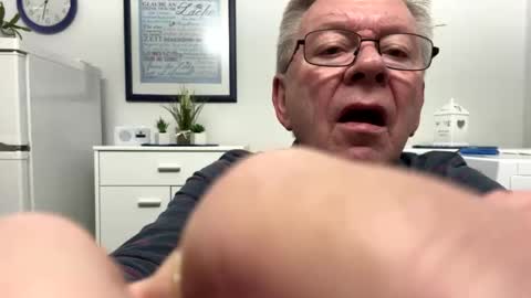 Snapshot of harald1234 chatting on 11/22/25, 11:31 harald1234 online show from 11/22/25, 11:31