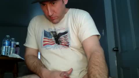 Snapshot of hard4you6921 chatting on 01/19/26, 02:43 hard4you6921 online show from 01/19/26, 02:43