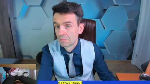Snapshot of hard_and_juici chatting on 05/07/26, 08:20 Steve online show from 05/07/26, 08:20