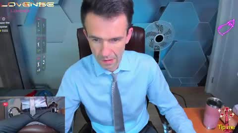 Snapshot of hard_and_juici chatting on 07/21/26, 03:53 Steve online show from 07/21/26, 03:53