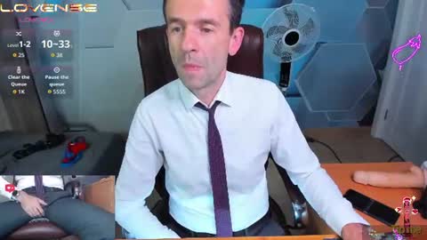 Snapshot of hard_and_juici chatting on 07/25/26, 03:26 Steve online show from 07/25/26, 03:26