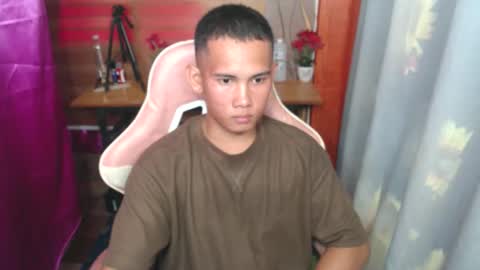 Snapshot of hard_dickzhack chatting on 11/11/25, 05:18 hard dickzhack online show from 11/11/25, 05:18