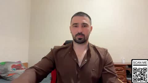 Snapshot of hard_to_obey chatting on 03/20/26, 06:35 Vadim online show from 03/20/26, 06:35